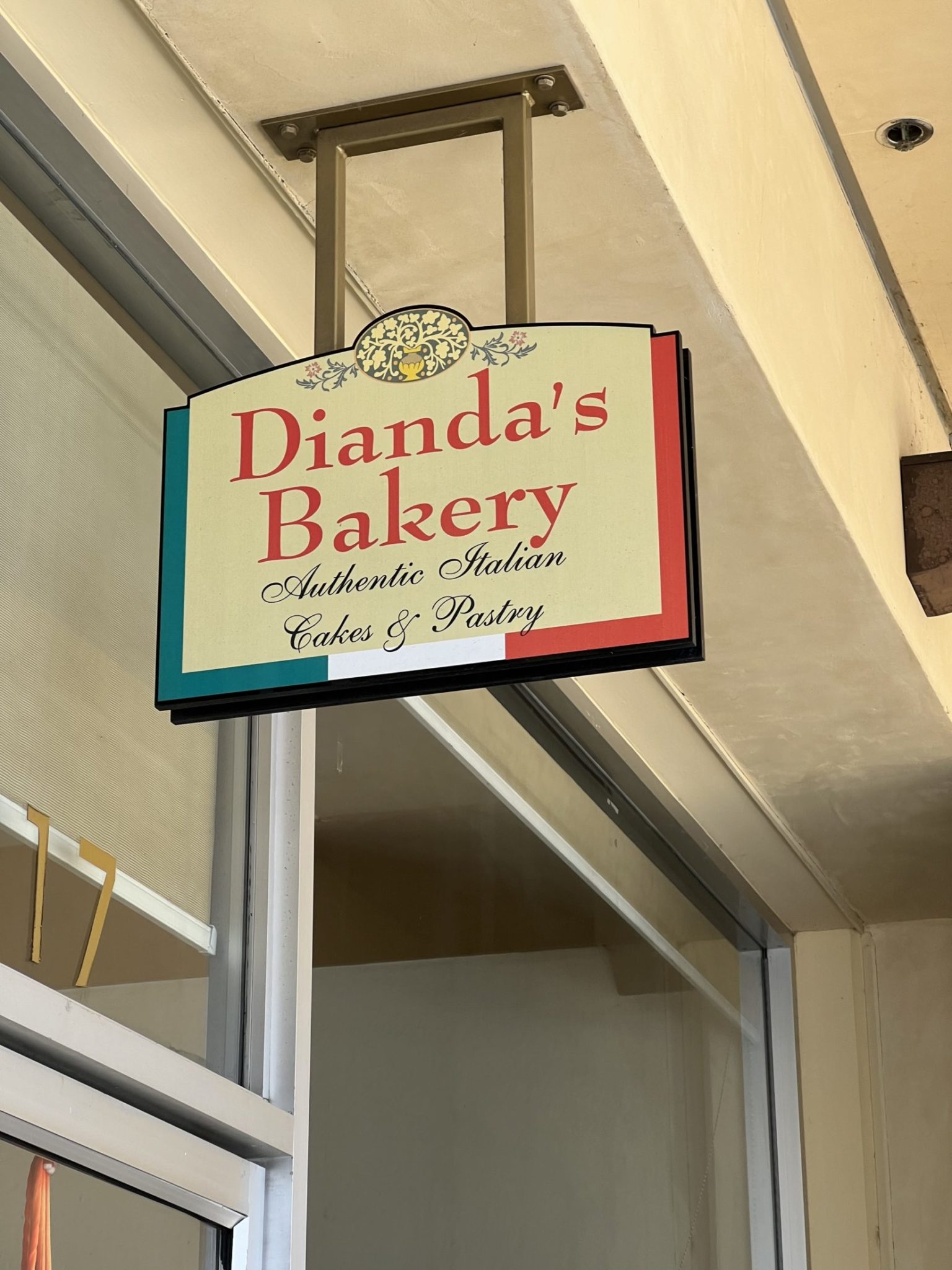 Review of Dianda's Bakery in San Mateo! Team Tapper Your Local Realtors